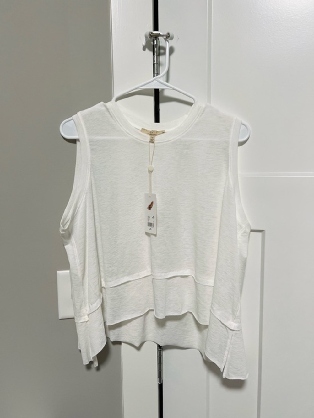 Chelsea & Violet White Layered Sleeveless Knit Top
